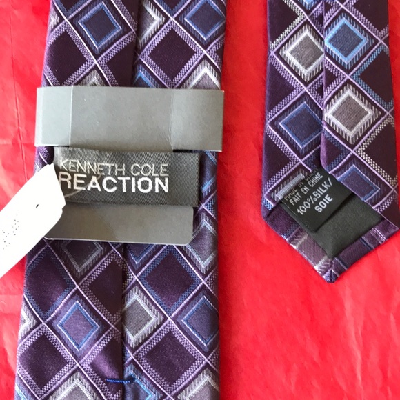 NWT: Kenneth Cole Reaction silk tie - Picture 2 of 3